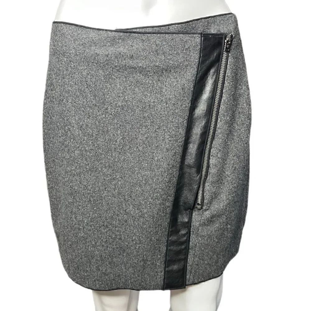 Banana Republic Wool Zip Up Mini SkirtโGrey Size 6โpetite